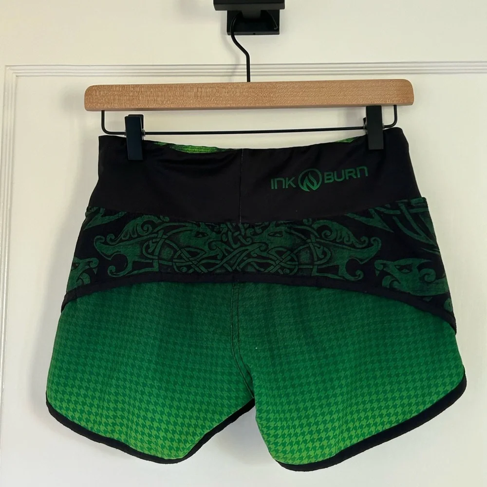 INKnBURN vintage women’s tech shirt and running shorts! - Picture 8 of 10